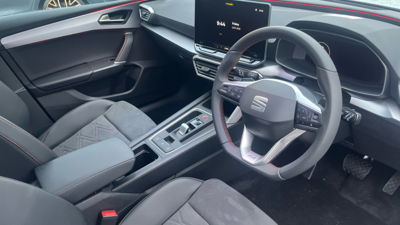 SEAT Leon 1.5 TSI 150 FR Black Edition 5dr [DAP] Petrol Hatchback